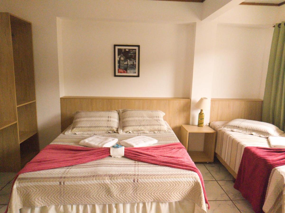 Quarto Quádruplo Premium